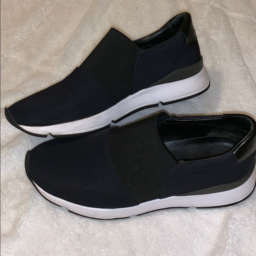 VINCE shoes